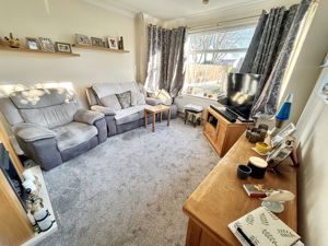 Lounge- click for photo gallery
